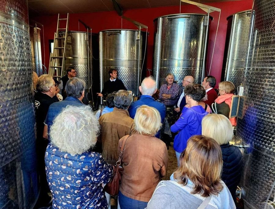 Visite guidée de la cave du Domaine de Valfeuille